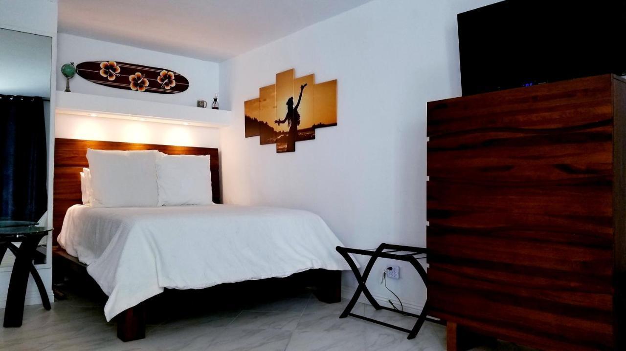 Downtown Hawaiian Theme Condo With Hot Tub, Pool & Beach - Kona Islander Inn Kailua-Kona Buitenkant foto
